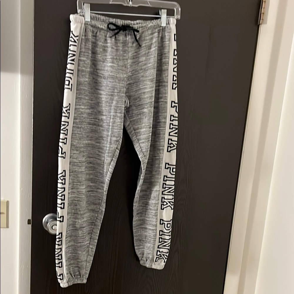 Pink vs vintage sweats excellent condition